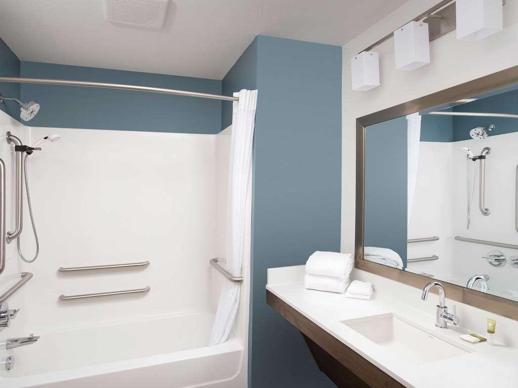 Woodspring Suites Providence Zimmer foto